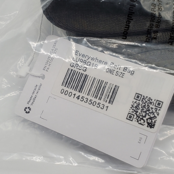BNWT Lululemon Everywhere Belt Bag 1L Sage Grey - Picture 9 of 12